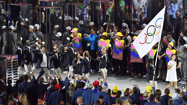 Zehn Athletinnen und Athleten nahmen 2016 unter der olympischen Flagge als Flüchtlingsteam an den Spielen teil.