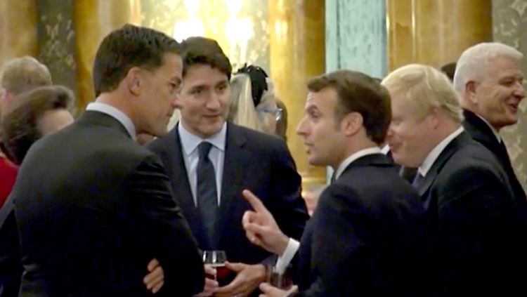 Hier lästert man wohl über US-Präsident Trump.