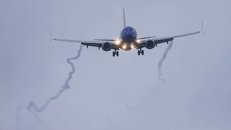 Boeing 737-Max: Zwei Abstürze dieses Modells setzen dem US-Flugzeugbauer weiter zu.