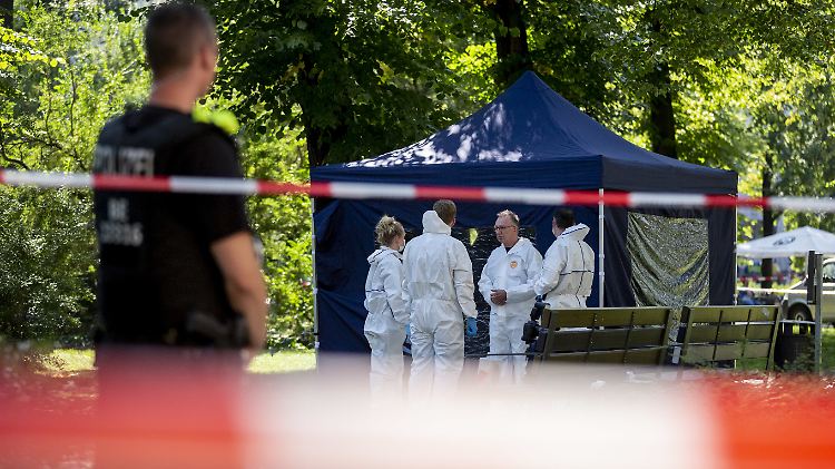 Tod bei Tageslicht: Der Mörder an dem Georgier K. könnte ein von Russland bezahlter Auftragskiller sein, so der Anfangsverdacht der Bundesanwaltschaft.