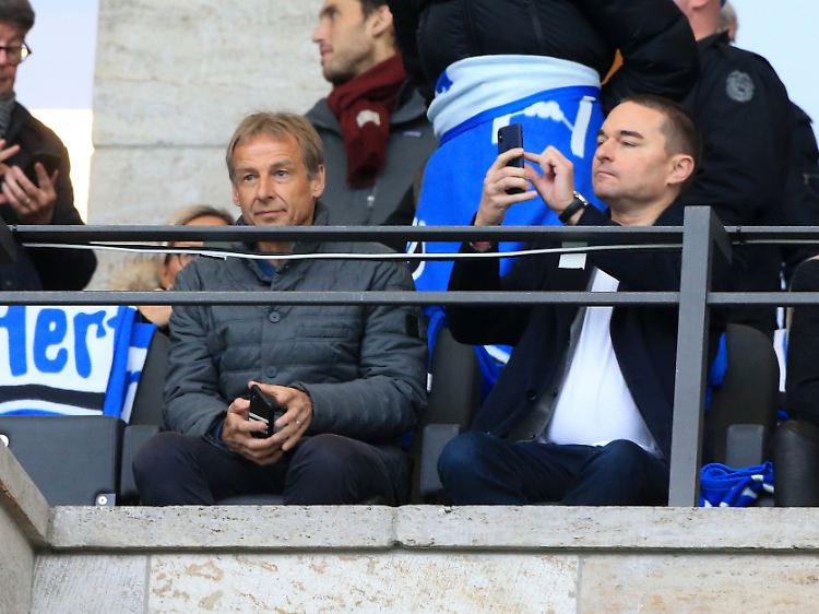 Lars Windhorst (r.) hat Klinsmann als seinen sportspezifischen Bevollmächtigten eingesetzt.