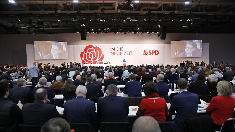 Großer SPD-Parteitag in Berlin: Was bringt die "neue Zeit"?