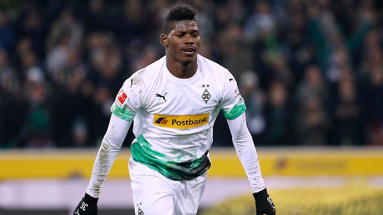 Breel Embolo ist nach drei Jahren Schalke nun bei Gladbach glücklich.