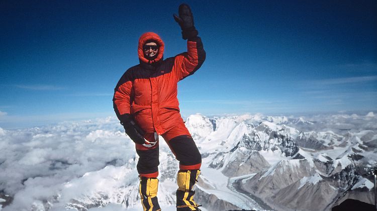Heute kann es voll werden auf dem Gipfel des Everest. Helga Hengge hatte ihn 1999 ganz für sich alleine.