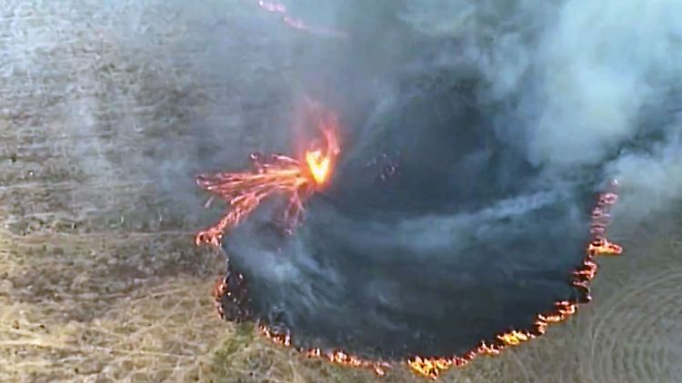 FeuertornadoAustralien.jpg