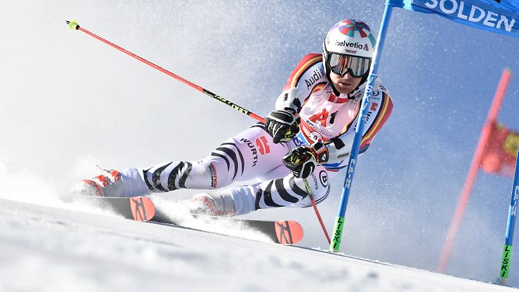 Die Reise der Alpinen startet in Sölden.