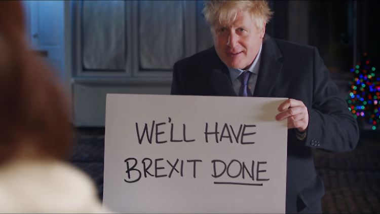 In den sozialen Netzwerken ist Boris Johnson derzeit in einem weihnachtlichen Werbeclip zu sehen.