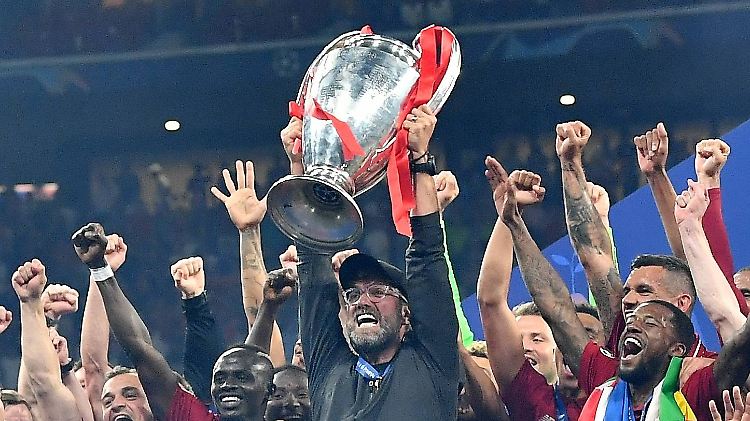 Ob Jürgen Klopp 2020 wieder den Henkelpott stemmen darf, kann sich schon heute entscheiden. Zumindest im Negativfall.