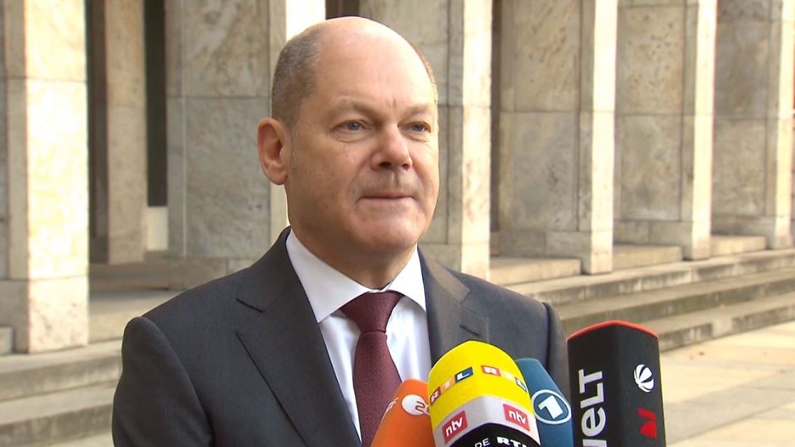 scholz.JPG
