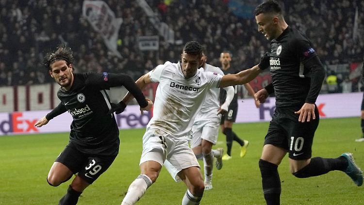 Eintracht Frankfurt kassiert eine Pleite - trotz zwischenzeitlicher Führung.