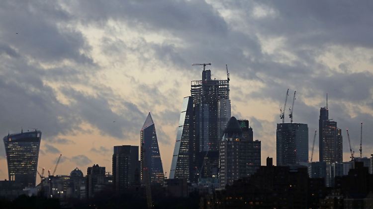 Sonnenaufgang über dem Londoner Finanzviertel: Johnson gewinnt die Wahl, der Brexit rückt näher.