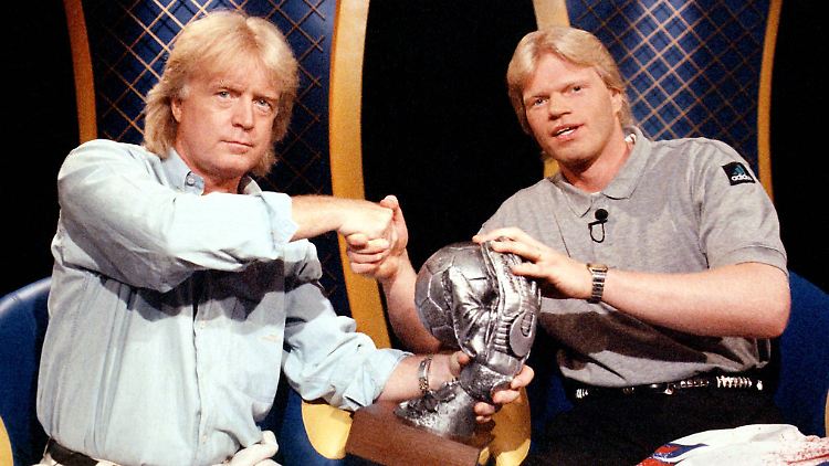 Zuletzt war der FC Bayern in der Spielzeit 1994/95 vor dem 15. Spieltag schlechter platziert als in diesem Jahr. Damals wechselte vor der Saison Oliver Kahn von Karlsruhe nach München. Entsprechend groß war die Freude seines Dann-Ex-Coaches Winfried Schäfer, der ihn als Torhüter des Jahres auszeichnete.