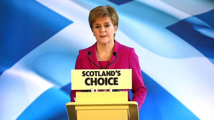 Sturgeon erhofft sich durch den Brexit Auftrieb für ihre Unabhängigkeitsbestrebungen für Schottland.