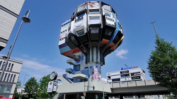 In den 1970er-Jahren hochgelobt, heute Bausünde:  der "Bierpinsel" in Berlin-Steglitz.
