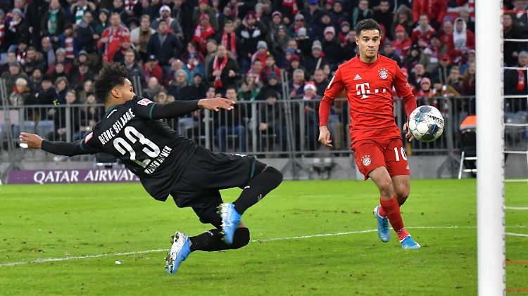 Der Moment, der die Wende brachte: Coutinho gleicht kurz vor der Pause aus.