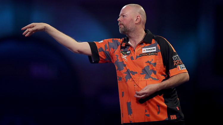 "Werde mir dieses Aus in der ersten Runde in meinem Desaster-Jahr niemals verzeihen": Raymond van Barneveld.