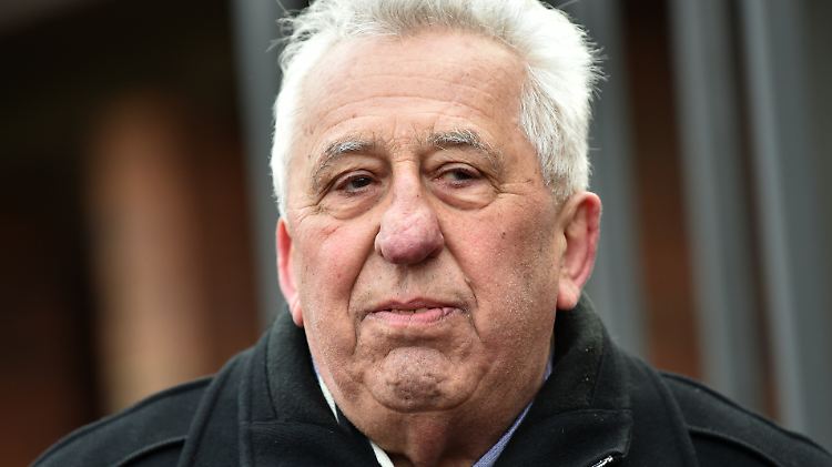Egon Krenz, Ex-SED-Chef und Staatsratsvorsitzender der DDR, war am Sonntag in einen schweren Unfall verwickelt.