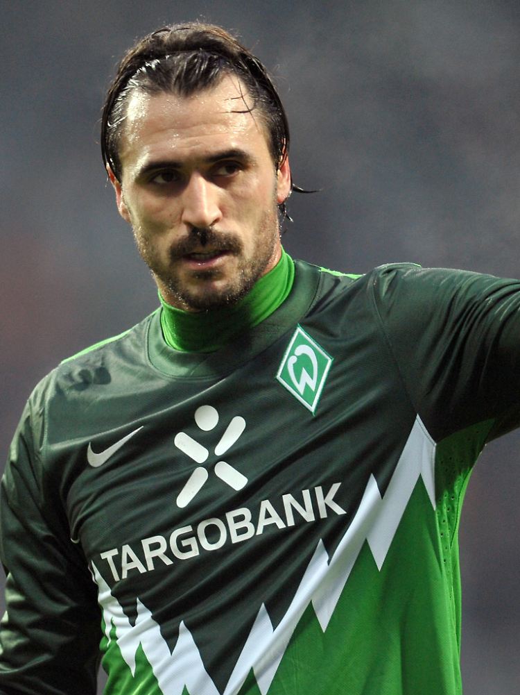 Und tschüss: Hugo Almeida.