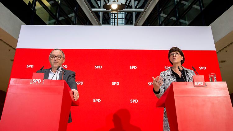 Bei der SPD am Ruder: Saskia Esken (r.) und Norbert Walter-Borjans.