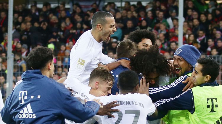 Der FC Bayern hat gerade den SC Freiburg geschlagen, nicht den FC Barcelona.
