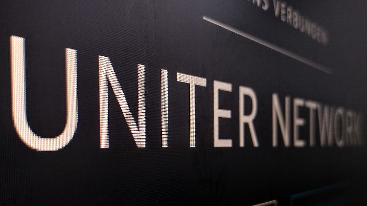 Die Internetpräsenz des Vereins ist hochgeschlossen, aber unverdächtig.