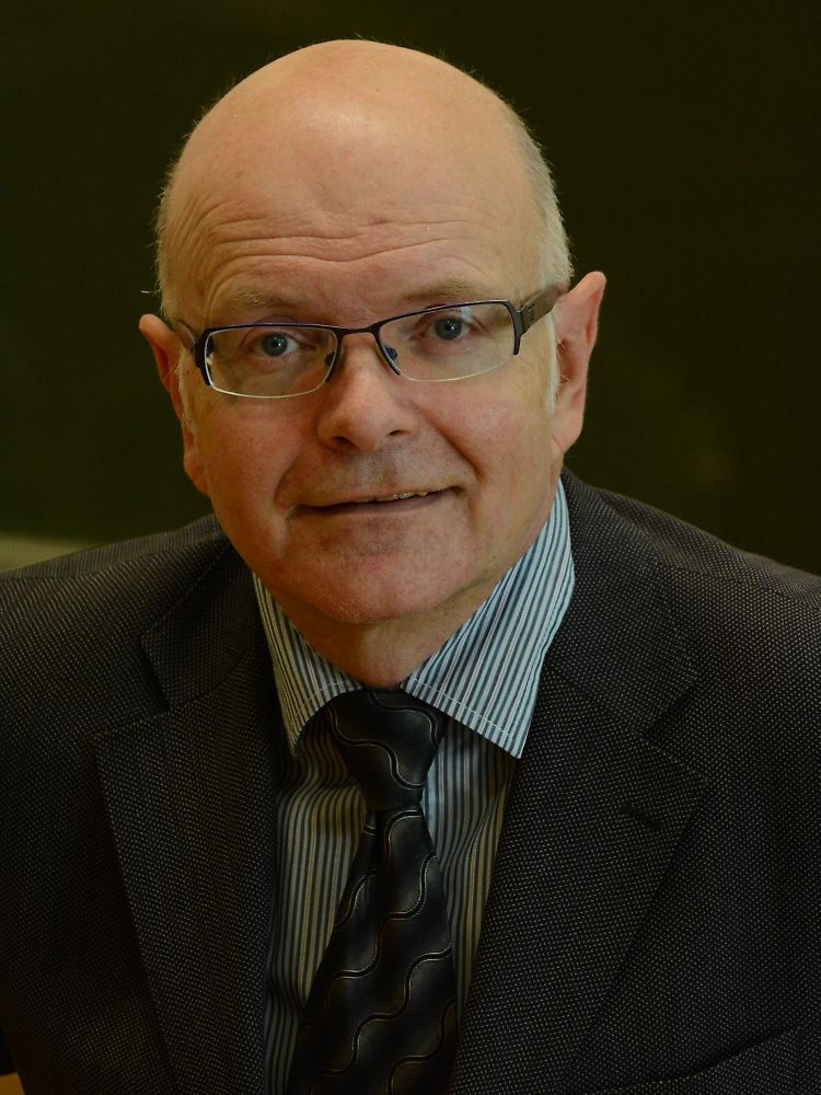 Professor Karlheinz Ruckriegel ist Ökonom an der Technischen Hochschule Nürnberg und erforscht das Glück.