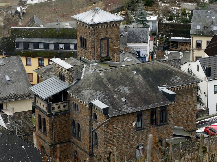 Das ehemalige Karmeliterkloster in Lehmen: In der Einrichtung sollen Nonnen Heimkinder gezwungen haben, Erbrochenes wieder aufzuessen.