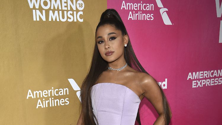 Ariana Grande hatte bei den diesjährigen EMA-Awards wenig zu lachen ...