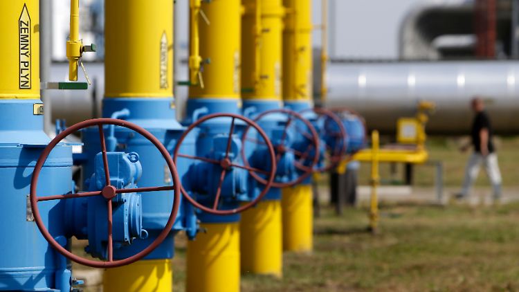 Durch die Ukraine wird künftig deutlich weniger Gas nach Europa geleitet.