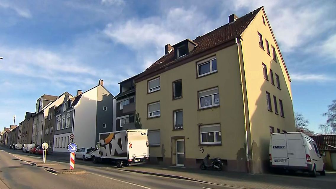 VermisterJungeKleiderschrank.jpg