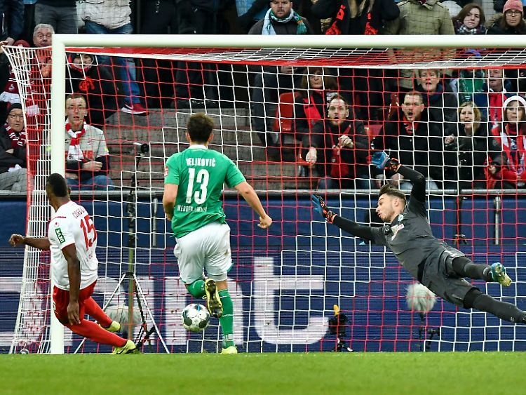 Jhon Cordoba wurde zum Kölner Matchwinner - und sorgte für eine schöne Bremer Bescherung.