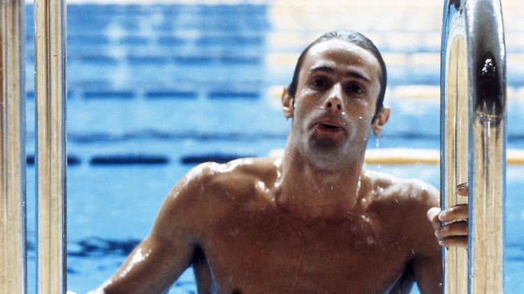 Roland Matthes gewann bei den Olympischen Sommerspielen 1968 und 1972 viermal Gold.