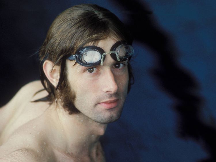 Matthes galt in jungen Jahren als talentfreier Schwimmer - und gilt heute als einer der besten Rückenschwimmer aller Zeiten.