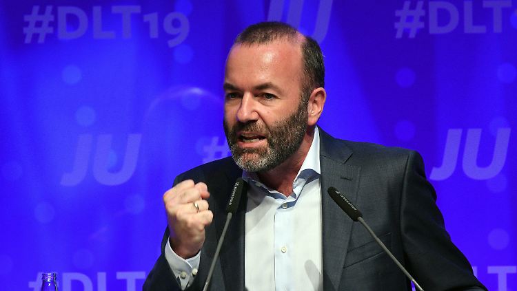 Manfred Weber befürchtet, Länder wie Italien würden Deutschland als Rechtfertigung für neue Schulden anführen.
