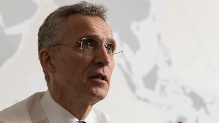 Jens Stoltenberg geht ein wenig auf Wladimir Putin zu. 