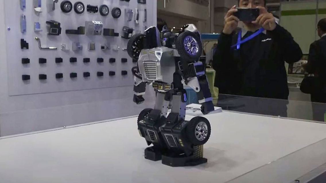Transformer Robotermesse Irex.JPG