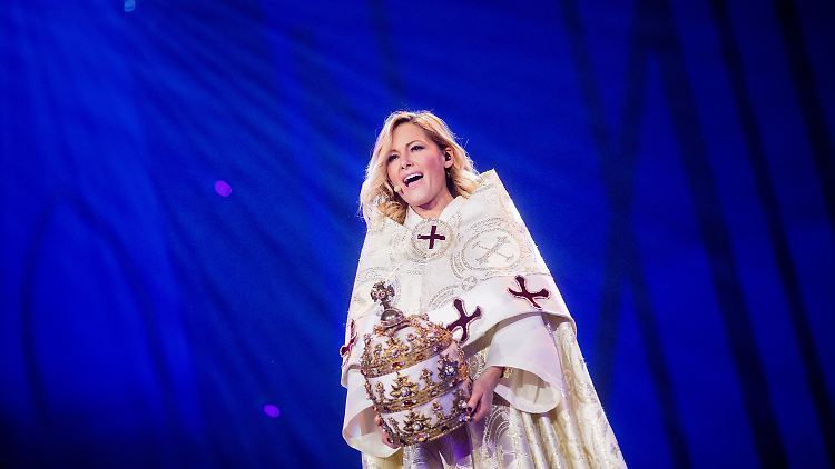 Begrüßt ihre Jünger in der Düsseldorfer Messehalle: Helene Fischer.