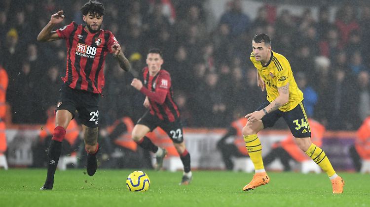 Granit Xhaka spielt unter Neu-Trainer Arteta wieder für Arsenal - will aber trotzdem weg aus London.