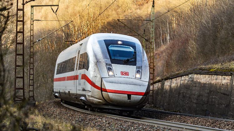 Der ICE4 kann zwar nicht so schnell fahren wie sein Vorgänger, soll aber trotzdem schneller ans Ziel kommen.