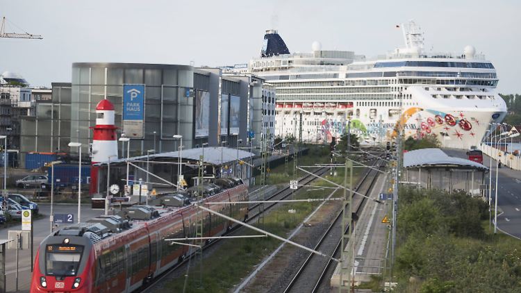 Auch die bahn erneuert ihre Anlagen in Warnemünde.