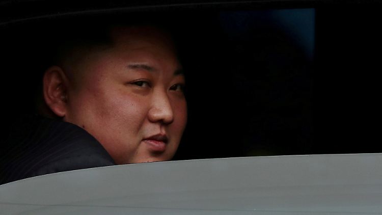 Kim Jong Un droht mit "einer neuen strategischen Waffe". 