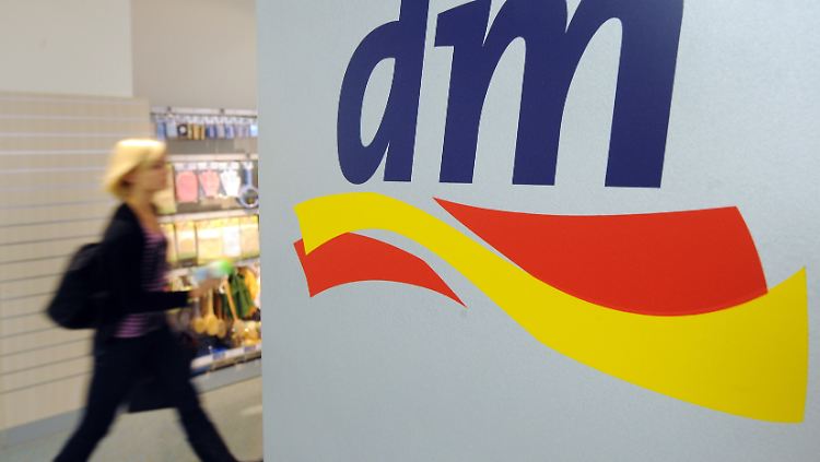 Nun bietet auch dm einen Bargeld-Service.