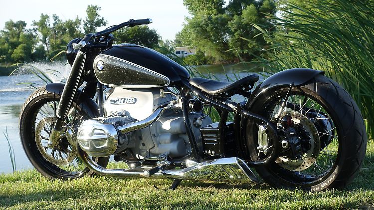 Der BMW-Cruiser R 18 lässt noch ein Weilchen auf sich warten.