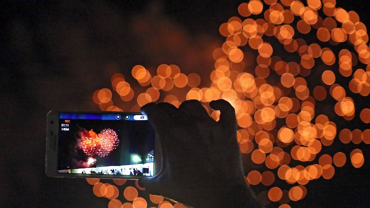 Neues Jahr, neues Smartphone? Bevor man das alte außer Betrieb setzt, müssen sicherheitshalber die persönlichen Daten vom Telefon runter.