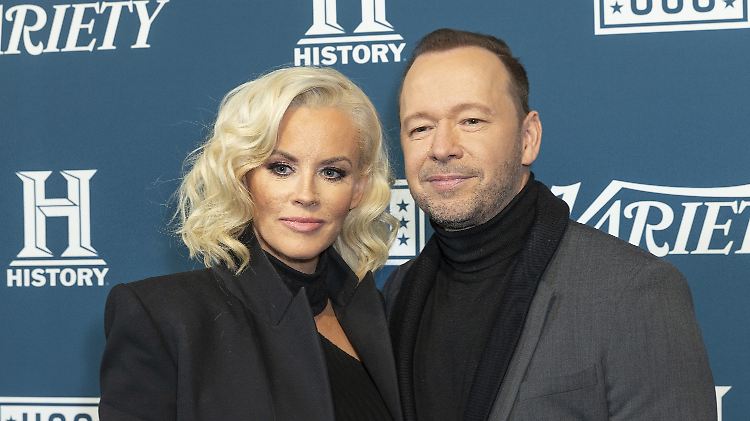 Wahlberg war am 1. Januar mit seiner Frau, Schauspielerin Jenny McCarthy, in einer IHOP-Filiale dinieren.