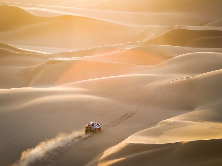 Alonso wird bei der Saudi-Arabien-Premiere der Rallye Dakar im Toyota Hilux an den Start gehen.