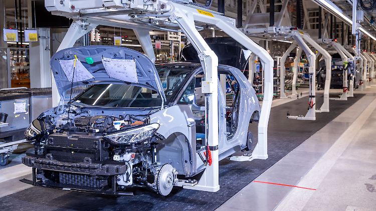 Der Volkswagenkonzern konnte trotz großer Probleme seine Spitzenposition in Deutschland verteidigen.