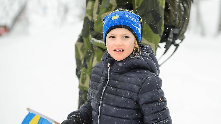 Estelle fährt von klein auf Ski. Hier besucht sie im letzten März die 
Biathlon-Weltmeisterschaften  in Östersund.