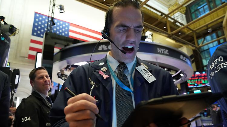 Der eskalierende Konflikt zwischen den USA und dem Iran hat den US-Aktien am Freitag einen Dämpfer verpasst.