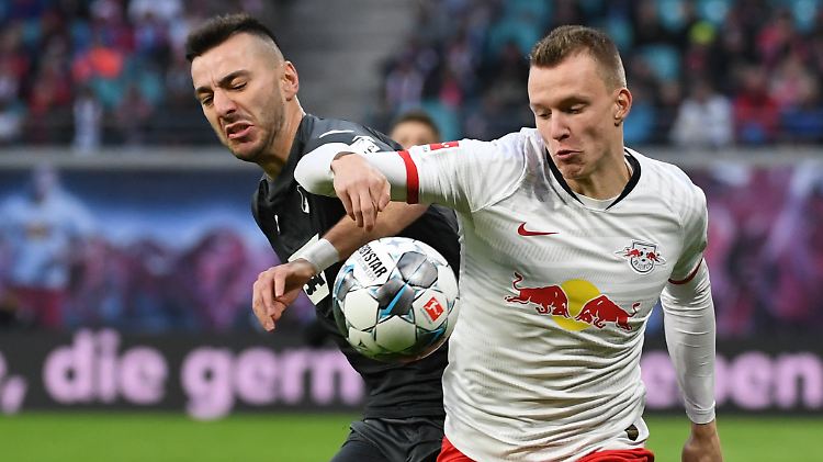 Lukas Klostermann spielt derzeit beim Tabellenführer. Trotzdem könnte er seinen Arbeitgeber bald wechseln.